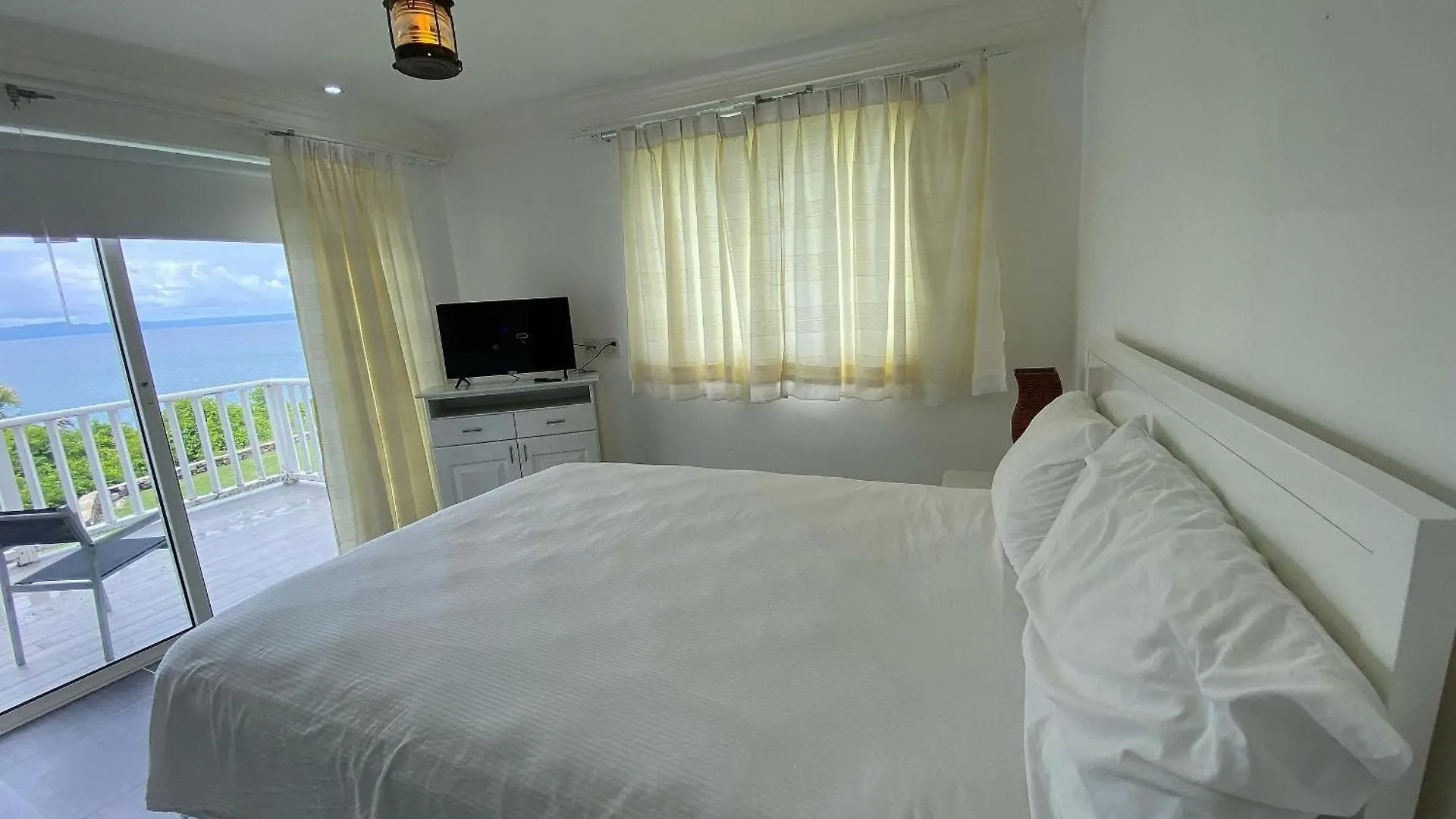 Spacious Oceanfront Xii-201 Punta Balandra
